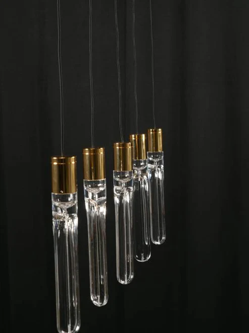 Linear Luxe – 1000mm Shining Gold LED Chandelier