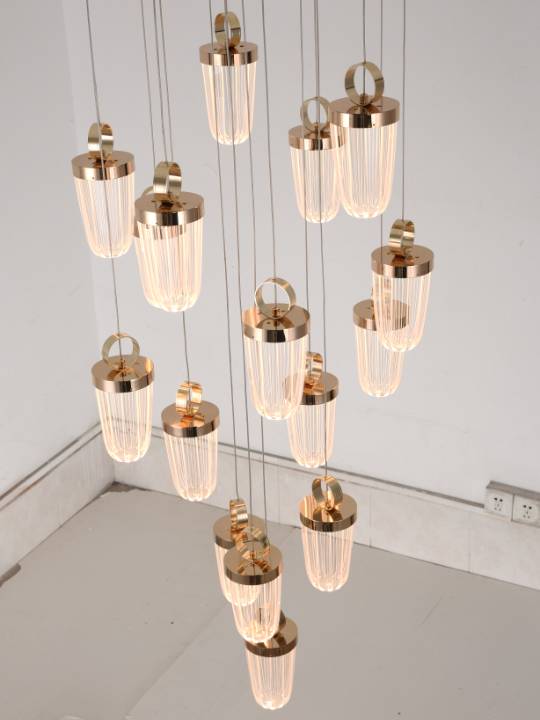 Lunara Drop – Multi-Layer Chandelier Cluster in French Gold