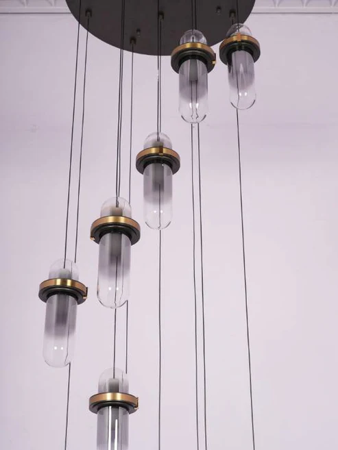 Smoky Bloom – 12-Head LED Chandelier with Gold Frame and Glass Diffuser