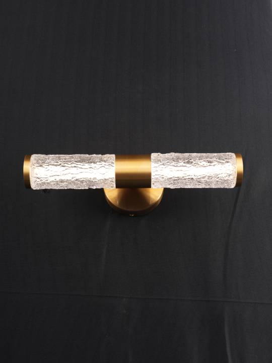 Satin Brass LED Mirror Light – 10W with Crackled Acrylic Diffuser
