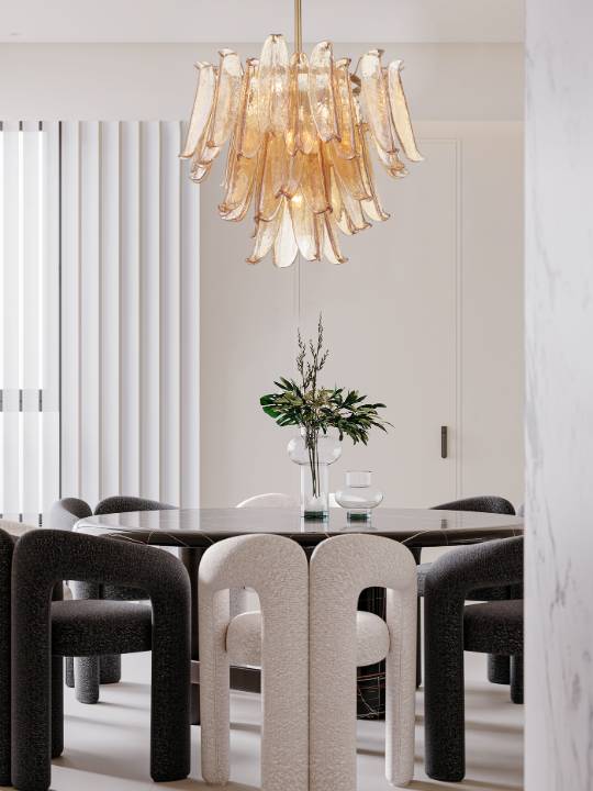 Imperial Amber – Grand 20-Light Pendant with Cracked Glass