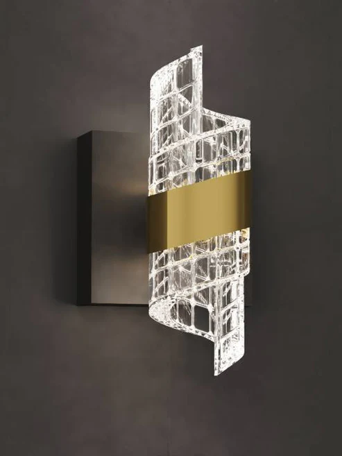 Gold & Matte Black LED Wall Light – 7W