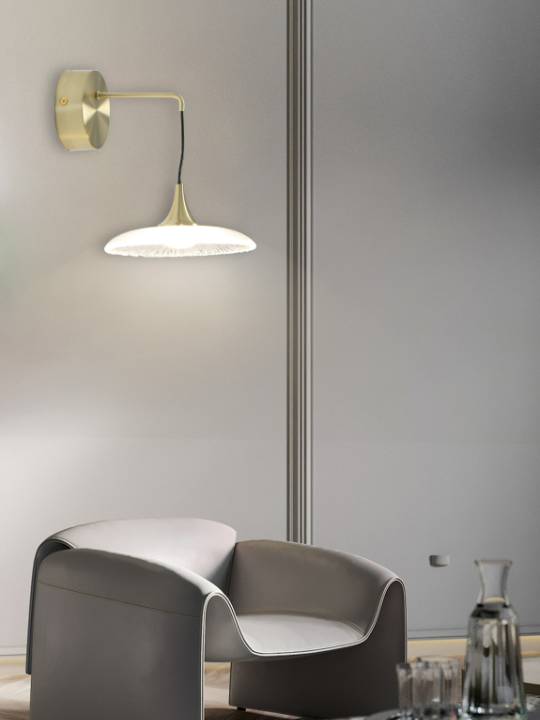 Sandy Gold Outdoor Wall Light – Rounded Geometric Frame (6W)